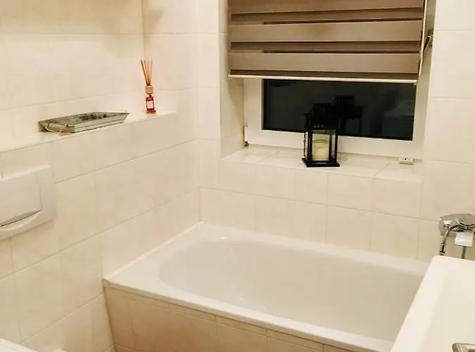 Linde Franke * Bernburg (Saale)